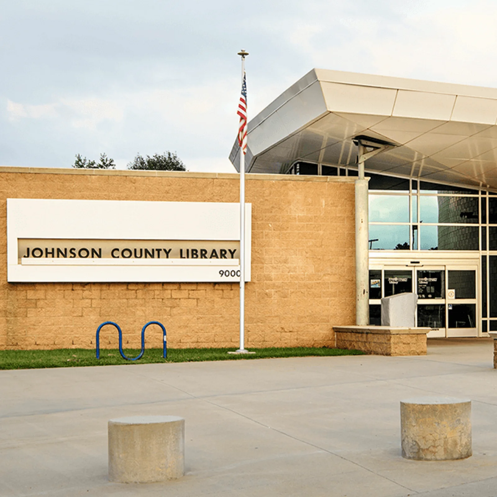 Image for the Point of Interest Johnson County Library - Blue Valley