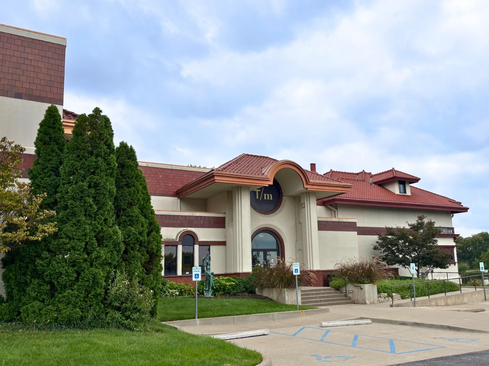Image for the Point of Interest National Toy & Miniature Museum