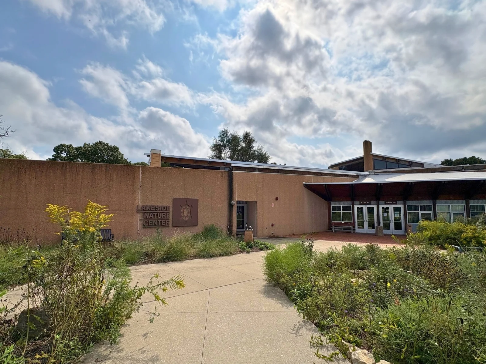Image for the Point of Interest Lakeside Nature Center