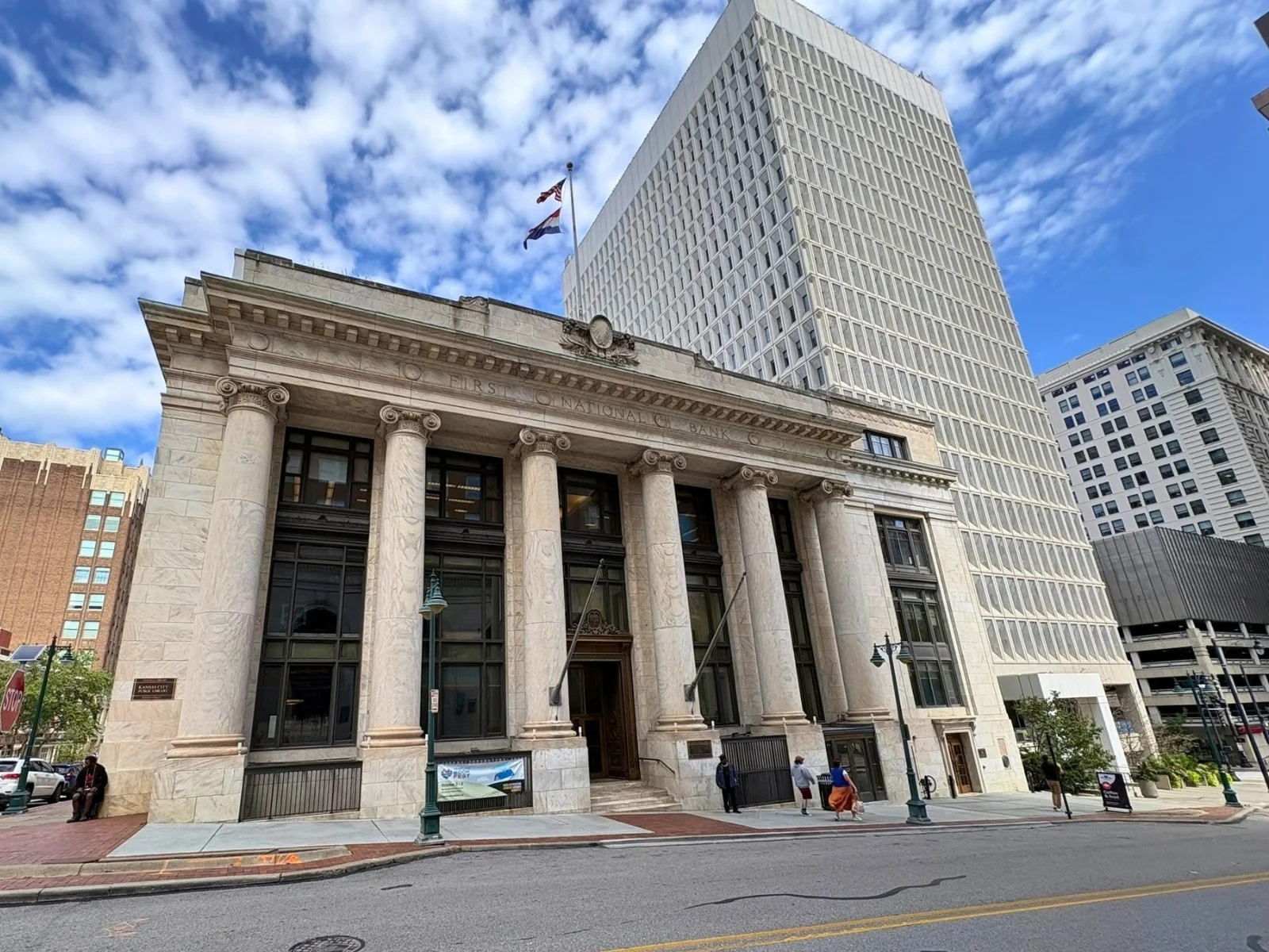 Image for the Point of Interest Kansas City Public Library - Central Library