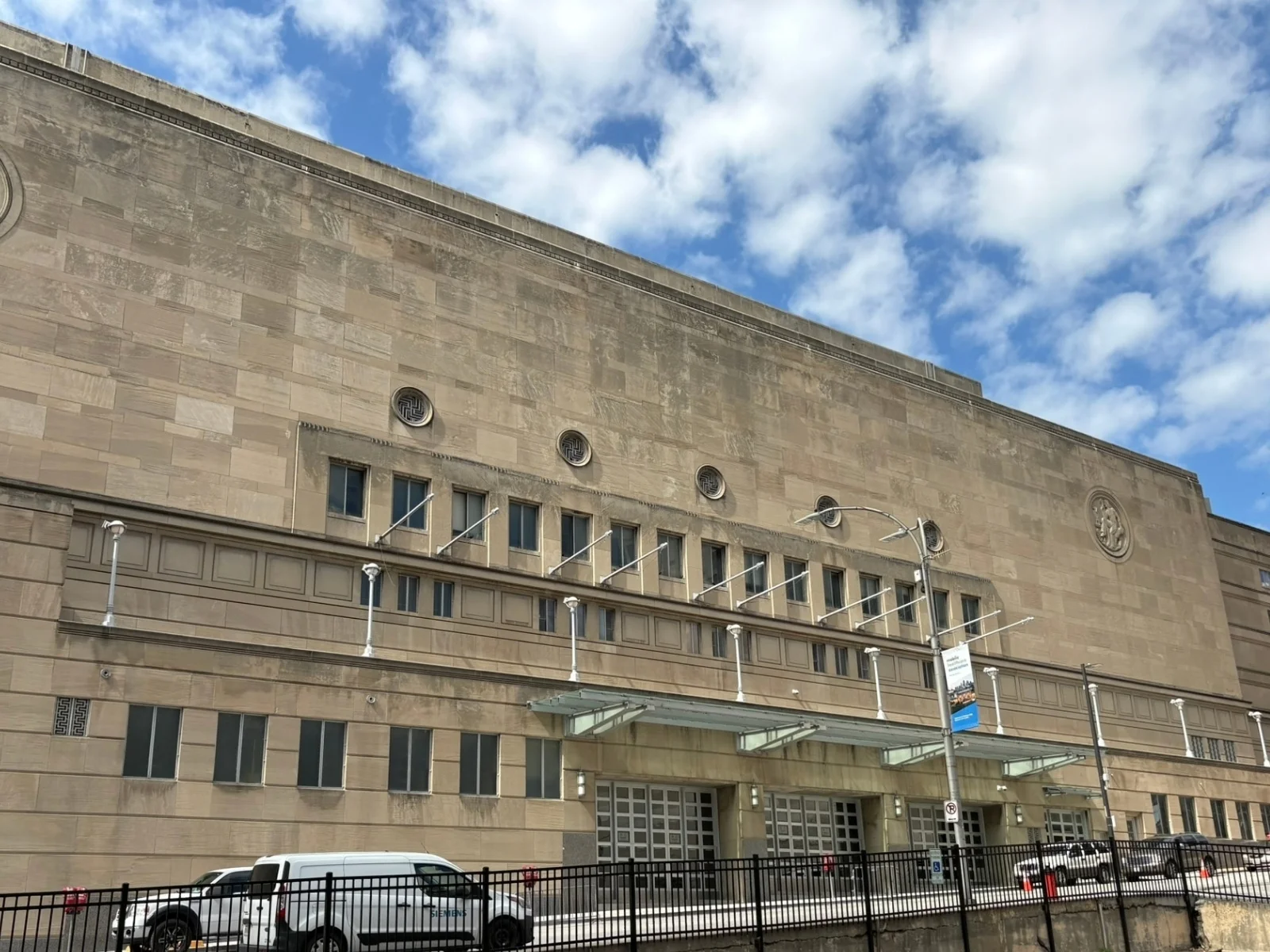 Image for the Point of Interest Municipal Auditorium